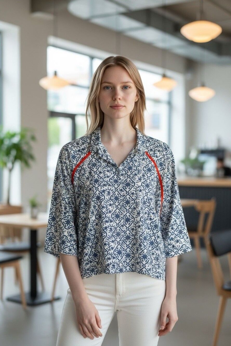 Ro's Garden Blue Floral Oversized Boxy Button Front Swing Top Size L Travel